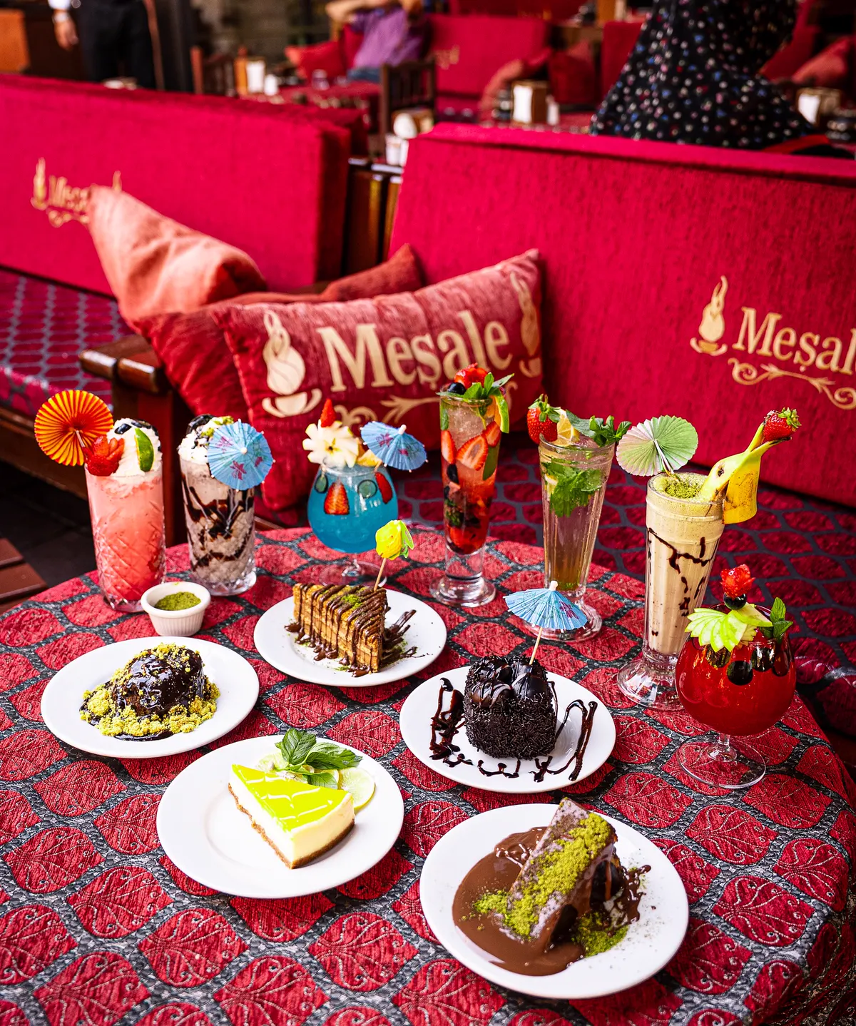 Desserts and drinks at Meşale