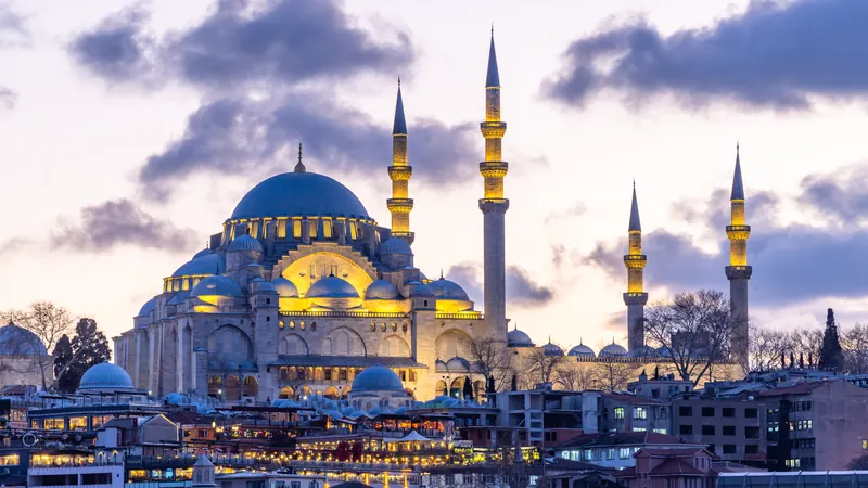La Moschea di Süleymaniye nella luce della sera